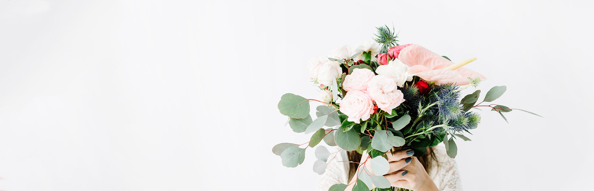 Beautiful flower arrangement for online delivery